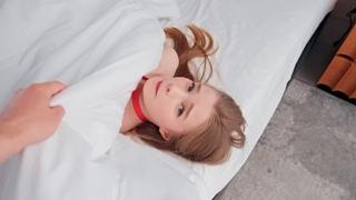 Спалил в постели связанную любовницу отчима