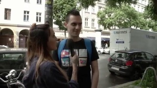 Мужик трахает незнакомку в разных позах
