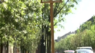 Русский мужик трахает двух озабоченных сучек