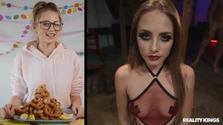 Молоденькая красотка занимается групповым сексом