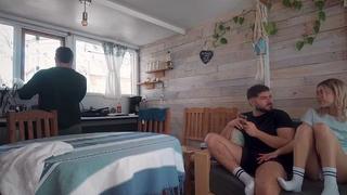 Рискованный быстрый секс | Изменяющая девушка с братом своего парня