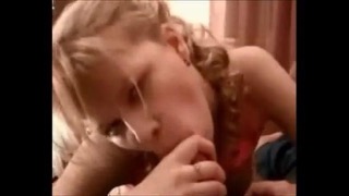 Телочка получает удовольствие от секса с парнем